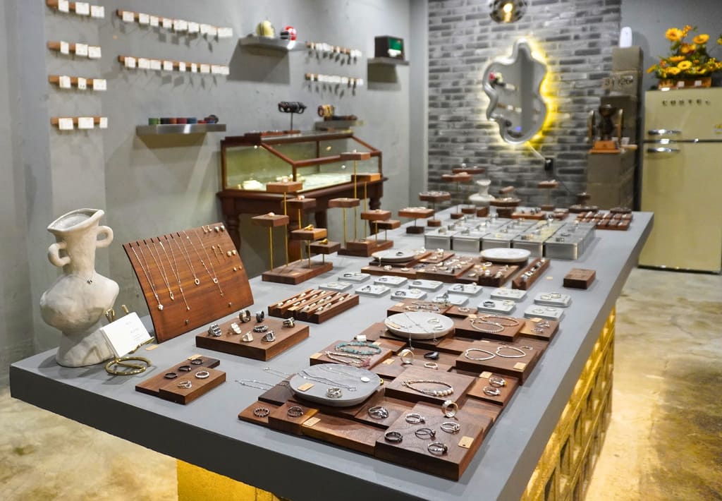 Craft Your Spark: A Visit to C·G Silver Jewelry